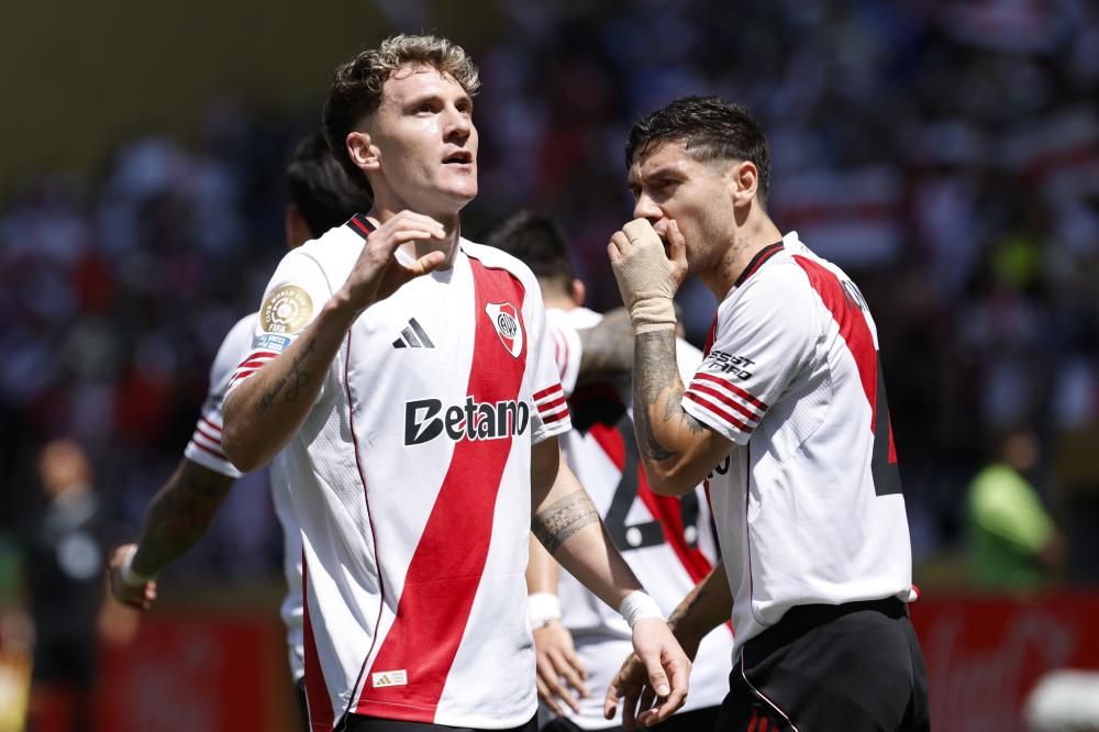 徐根宝：希望海港为国输送更多优秀球员，我们的目标是世界杯